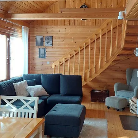 アパート Alppiruusu A *